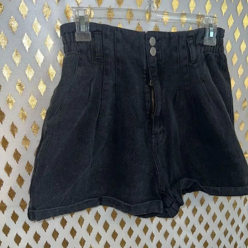 Nectar clothing Black denim paperbag shorts size M